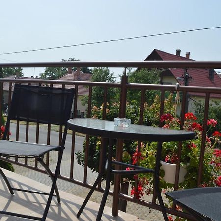 Aqua Oazis Apartman Hajdúszoboszló Exteriör bild