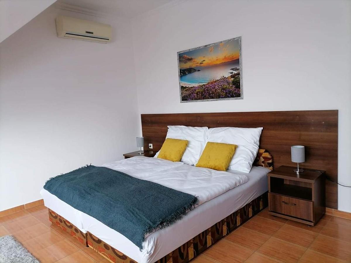 Aqua Oazis Apartman Hajdúszoboszló Exteriör bild