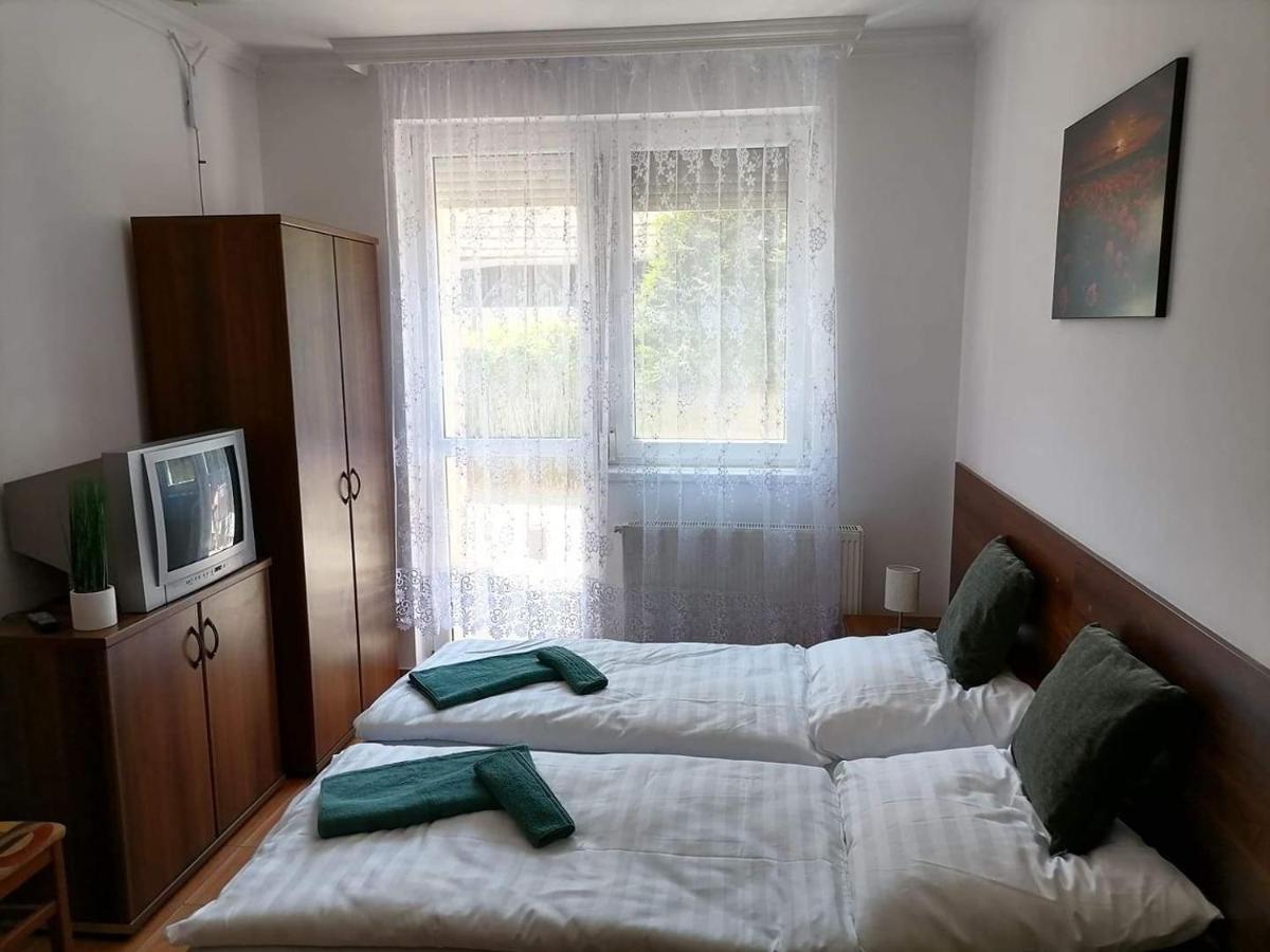 Aqua Oazis Apartman Hajdúszoboszló Exteriör bild
