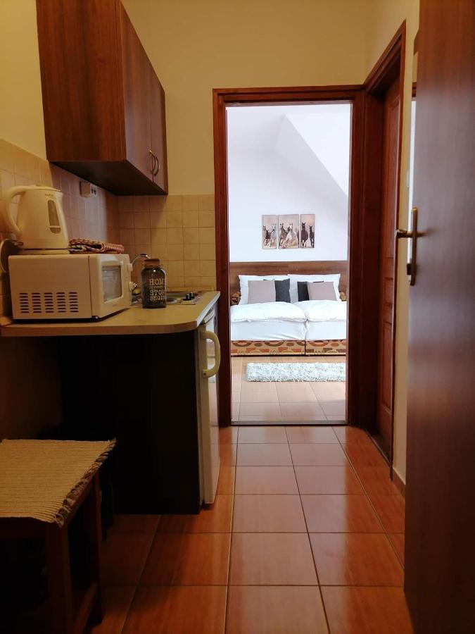 Aqua Oazis Apartman Hajdúszoboszló Exteriör bild