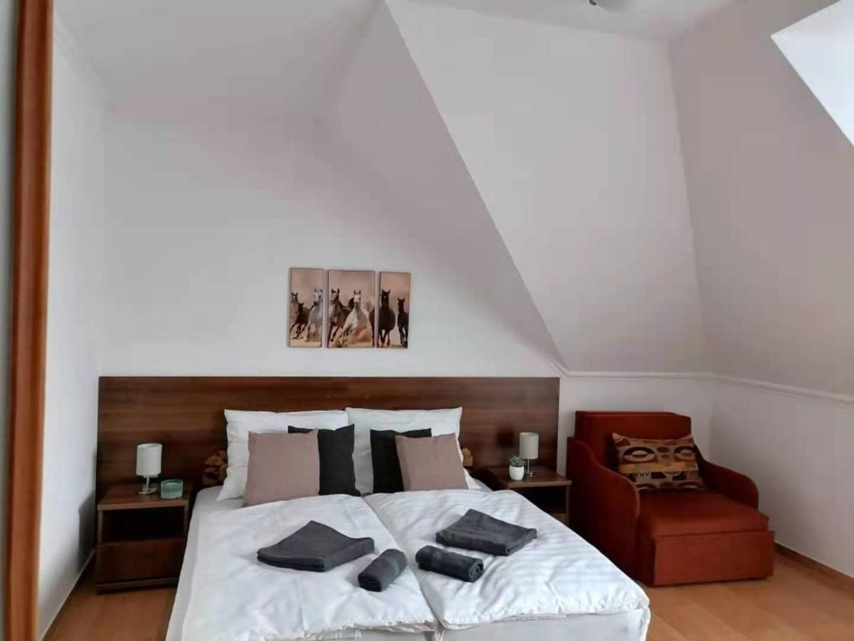 Aqua Oazis Apartman Hajdúszoboszló Exteriör bild