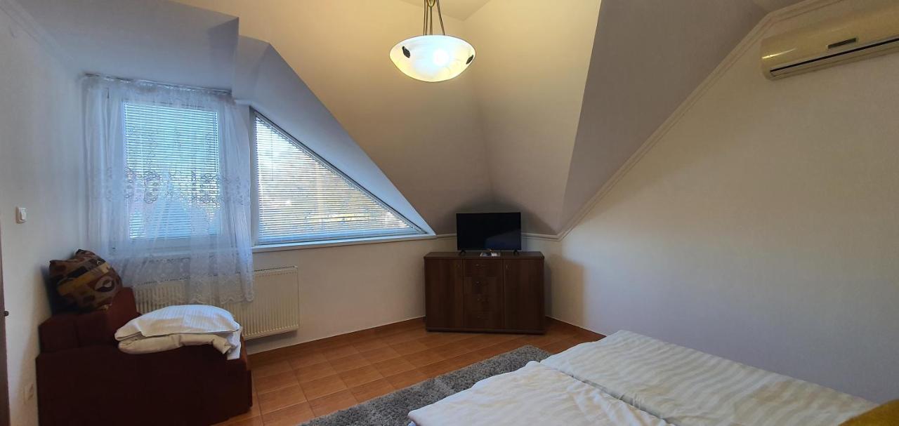 Aqua Oazis Apartman Hajdúszoboszló Exteriör bild